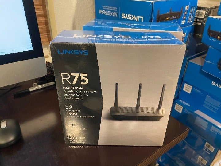 Linksys R75 MAX-STREAM Dual-Band Wifi 5 Router AC1900 Model EA7500-4B SEALED