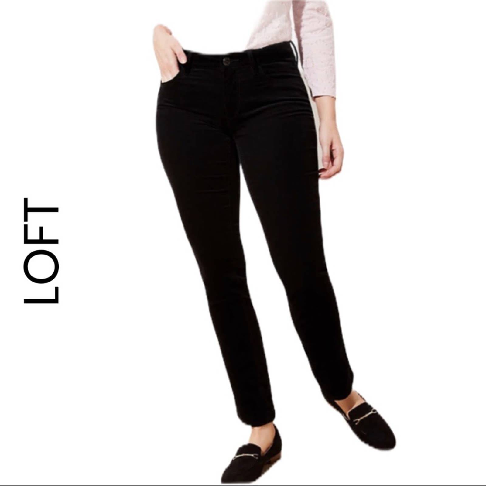 NWT Curvy Straight Black Corduroy Pants