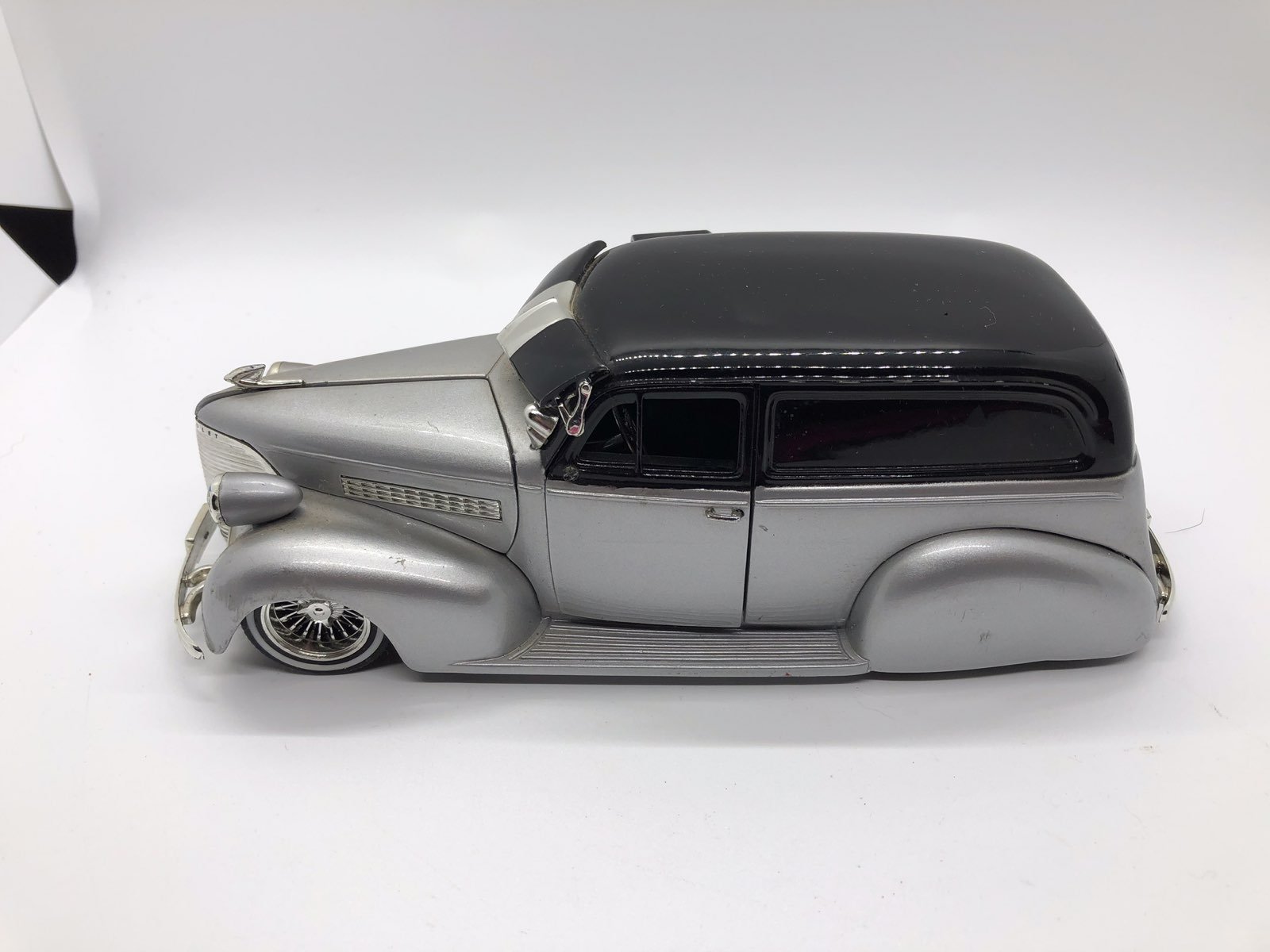 JADA STREET LOW 1939 CHEVY SEDAN DELIVER