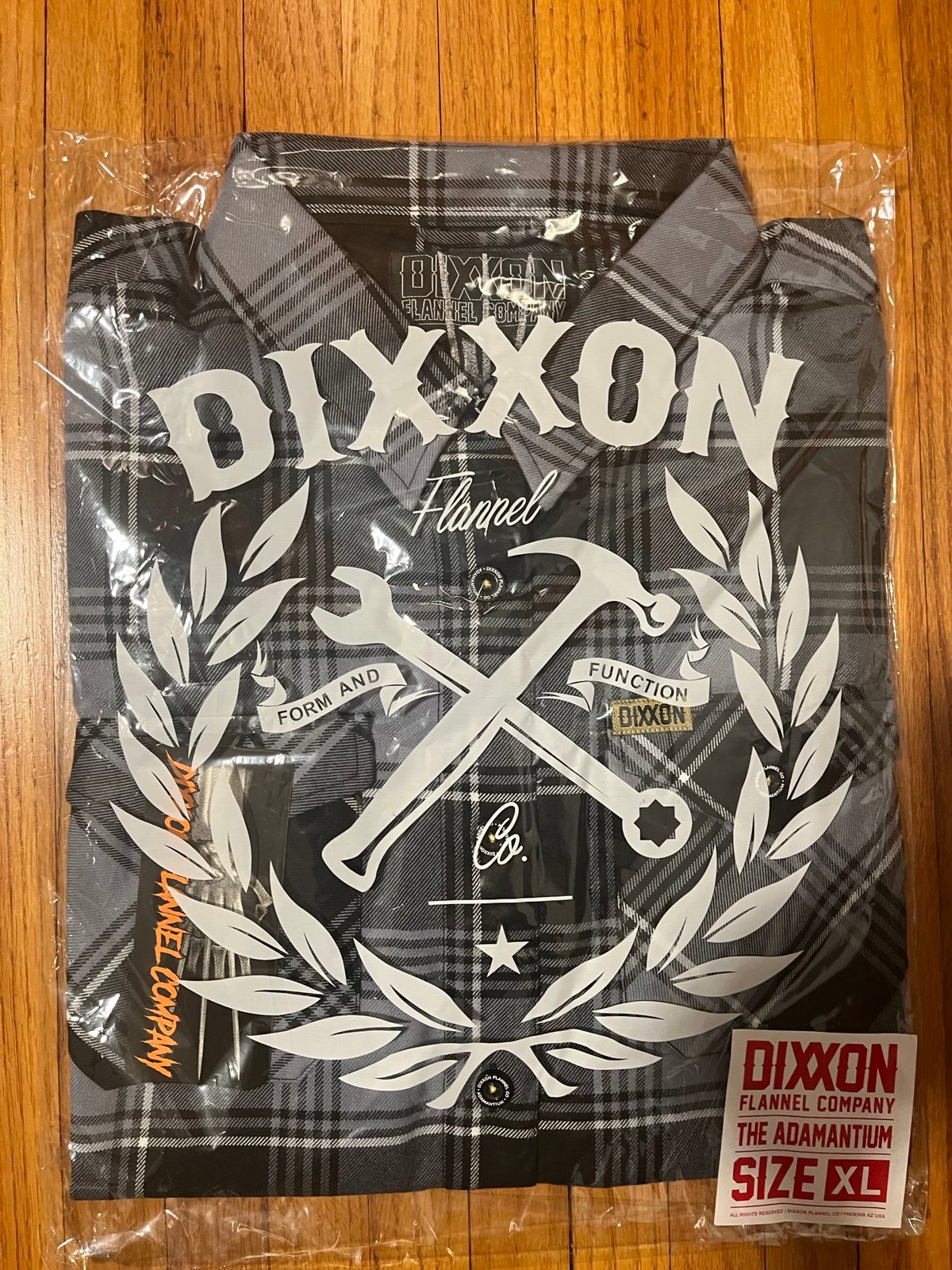 Dixxon Flannel The Adamantium Women’s XL