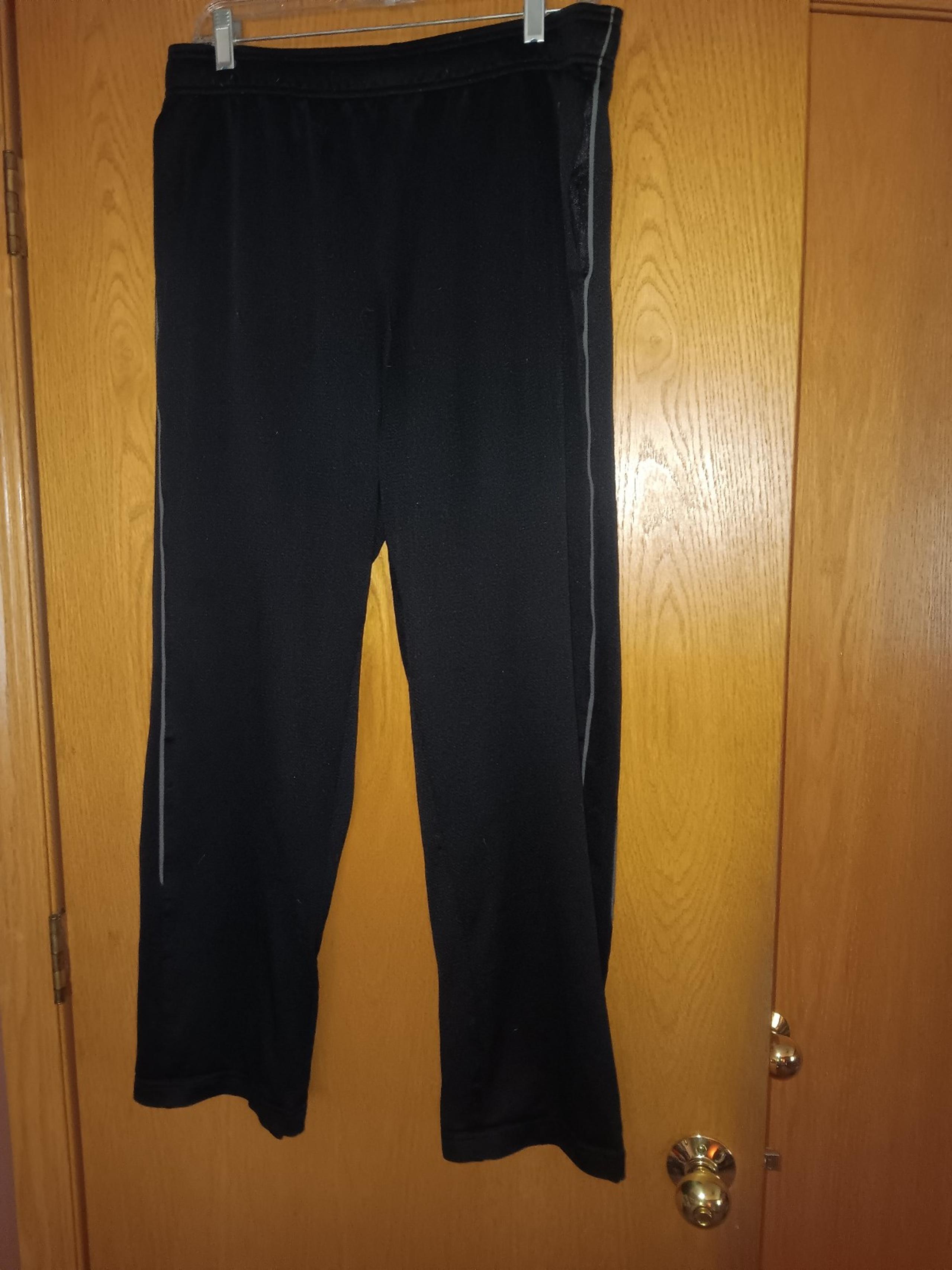 Men's size large,  Tek Gear activewear pants