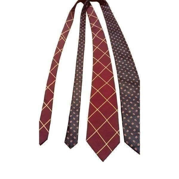 Tie bundle featuring Ralph Lauren and Guy Laroche.
