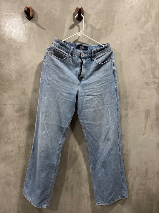 womens Hollister jeans. Wide leg