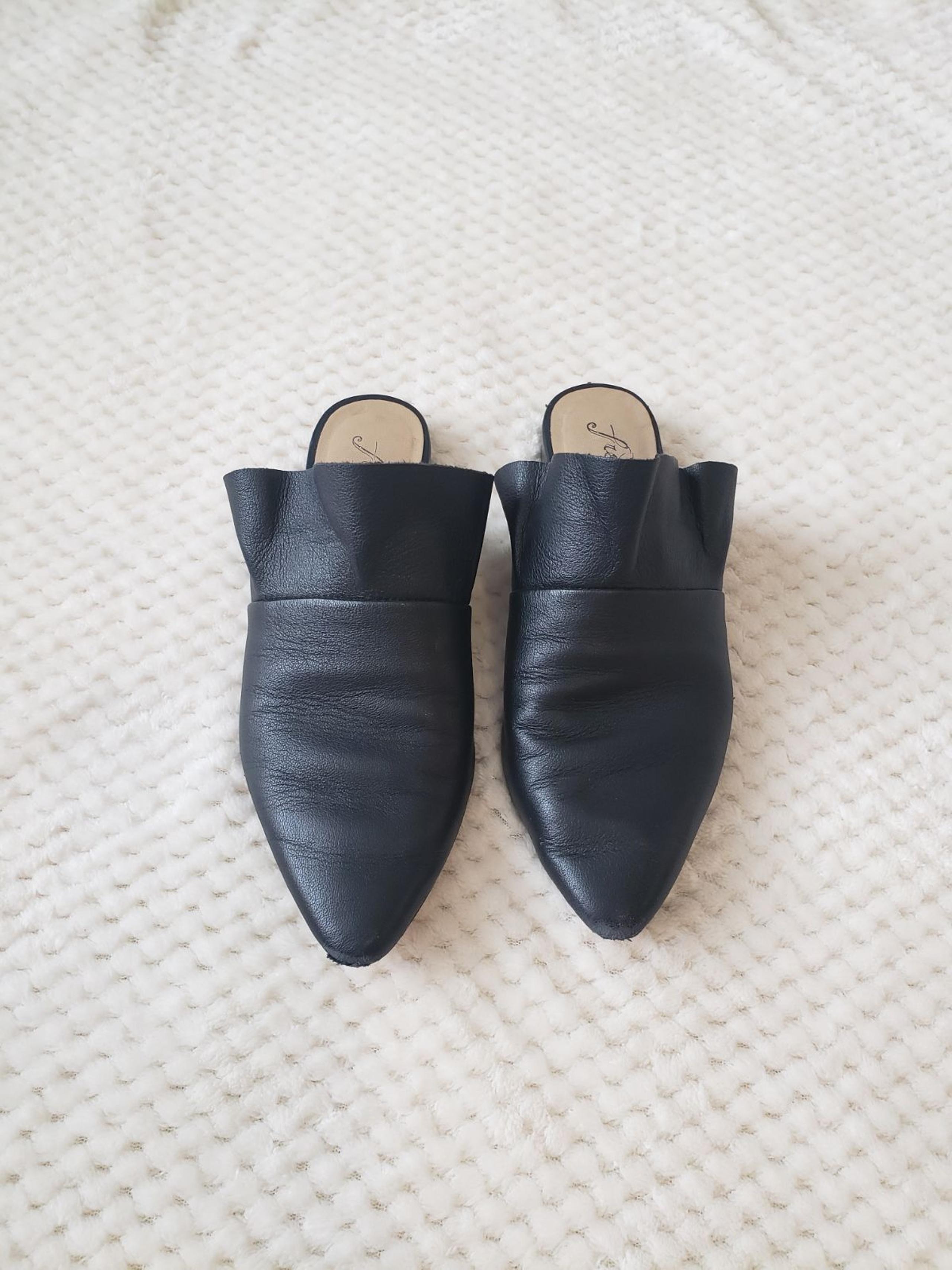 Free People black flats