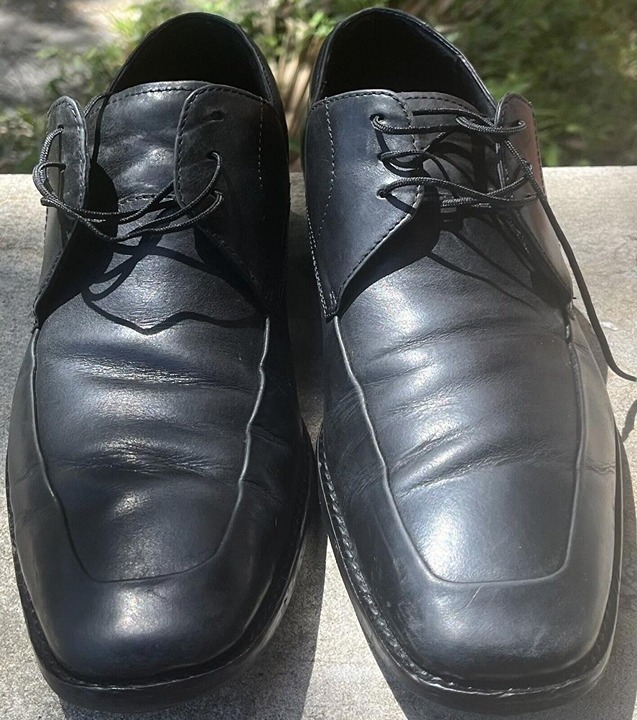 Mens DKNY Black Leather formal dress shoes size 10M