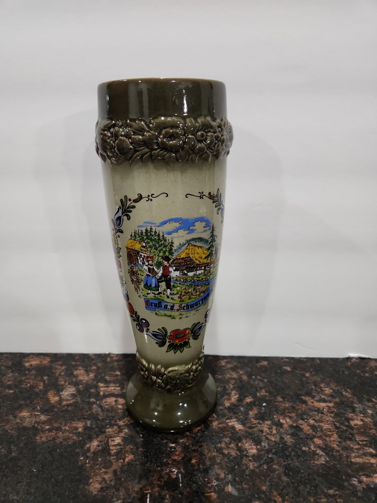 Vintage Handarbeit German Schwarzwald Pilsner