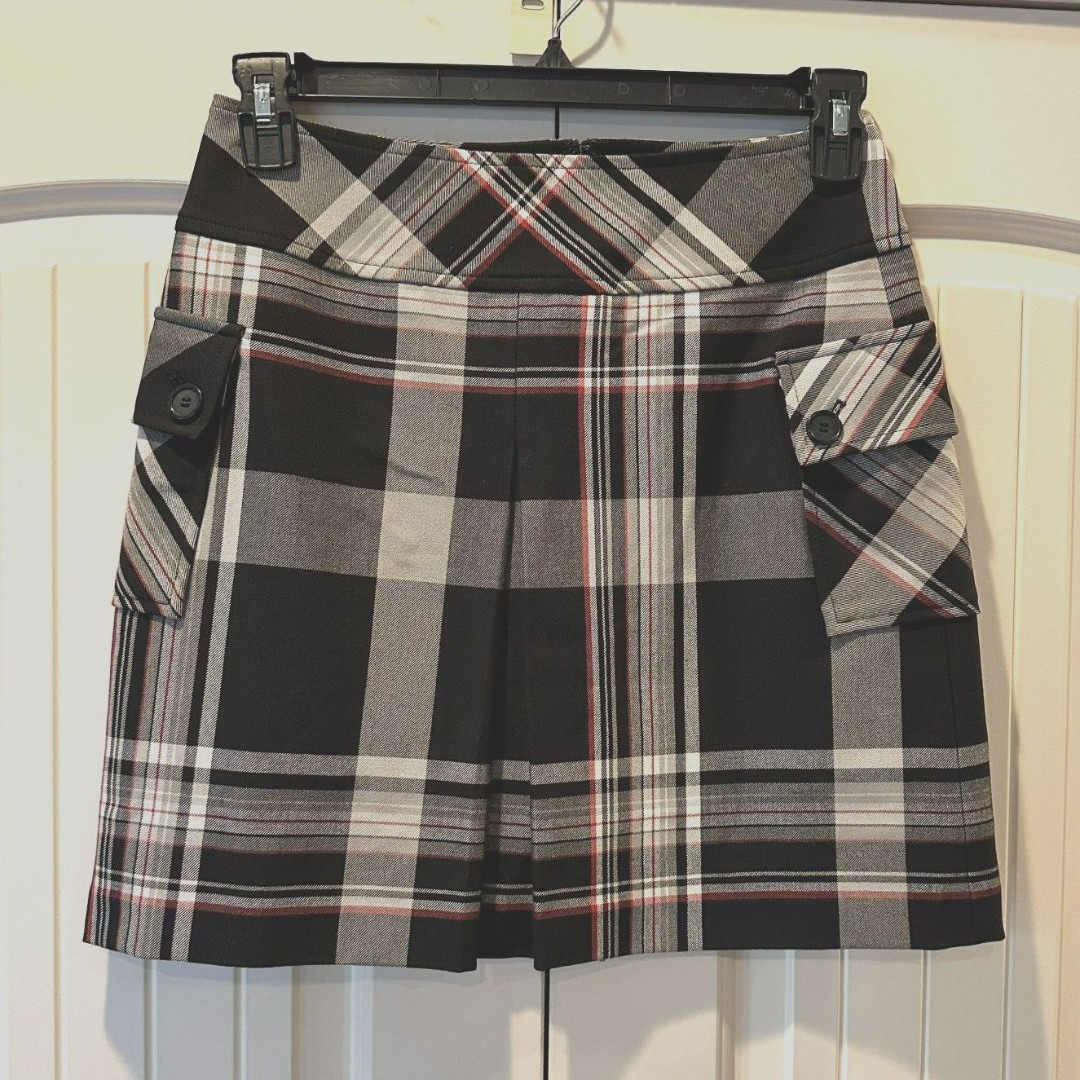Women's Ann Taylor Loft Stretch Blk, Gray, & Red Pleated Plaid Skirt Size 4