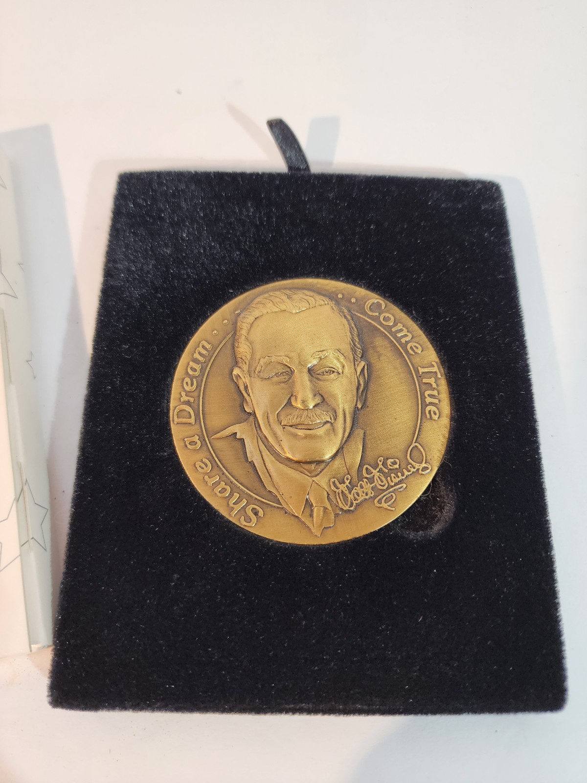 Walt Disney - Large Bronze Coin - Share A Dream Come True -100 Years of Magic