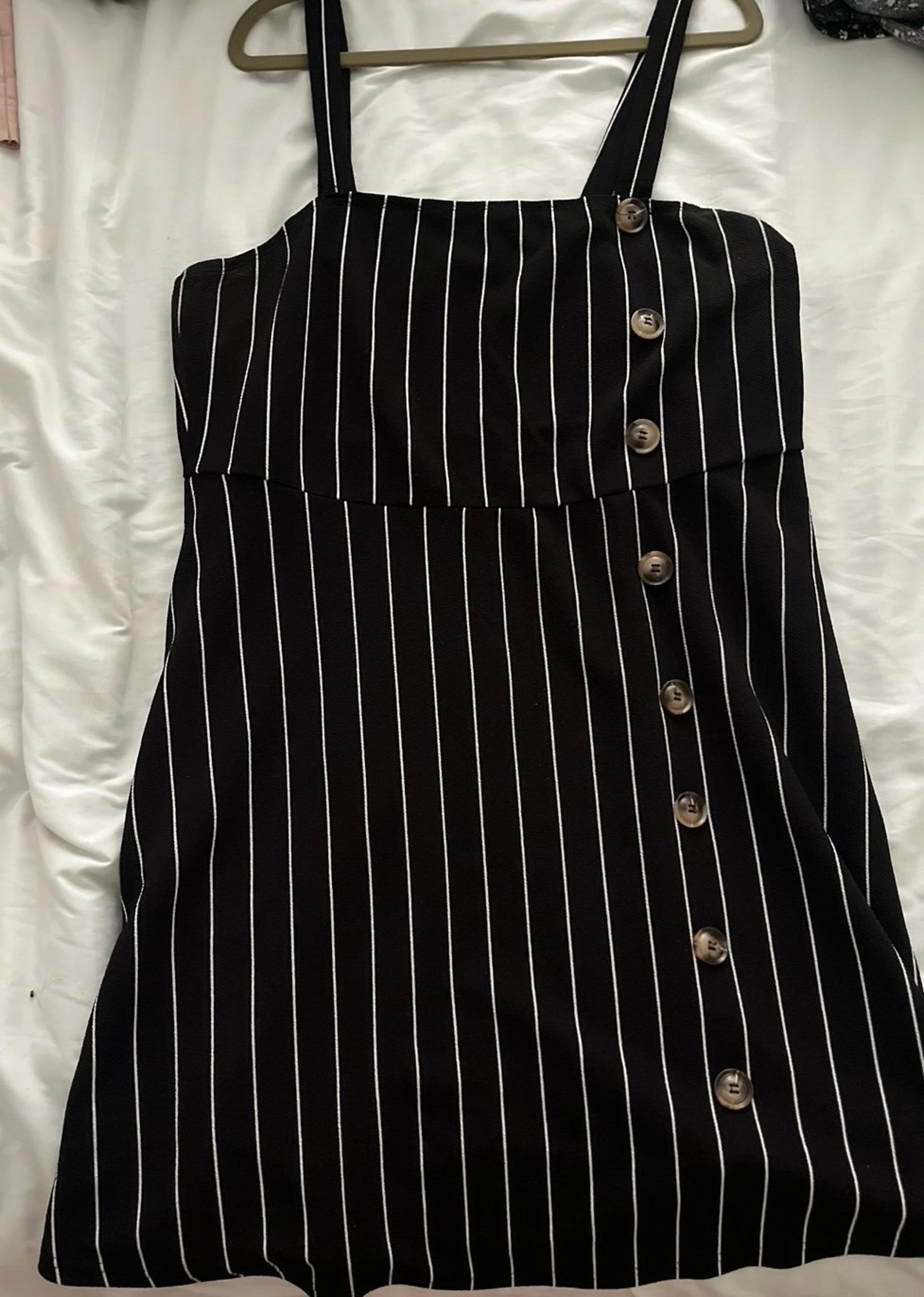 XL  Black Dress