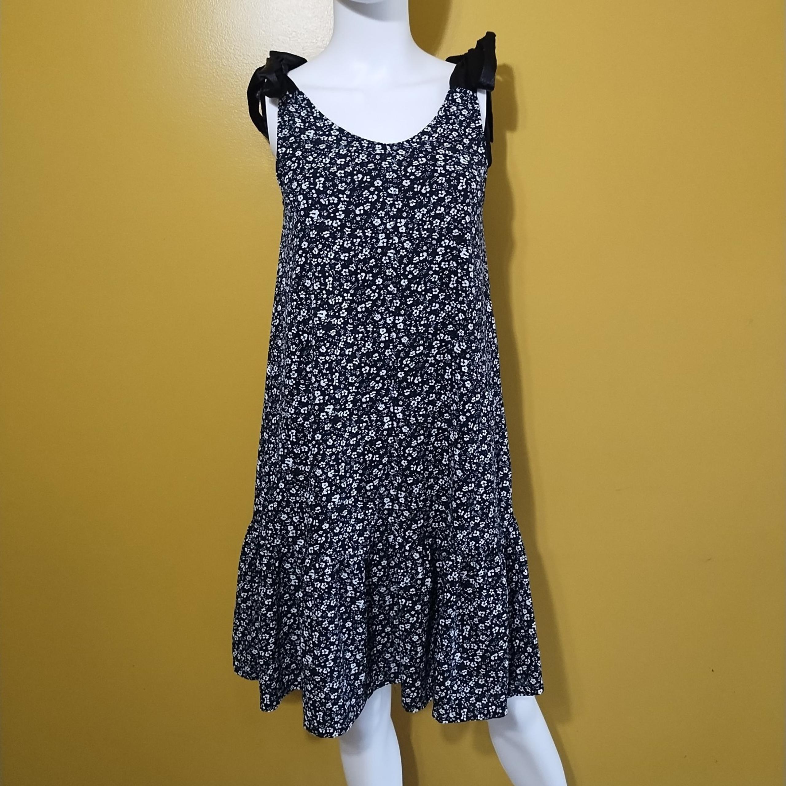Dressed with Dignity Strappy Floral Summer Dress XL