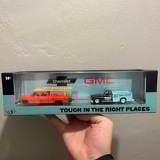 M2 Machines Auto Haulers ‘73 Cheyenne Super 30 & ‘75 GMC Sierra Grande 15