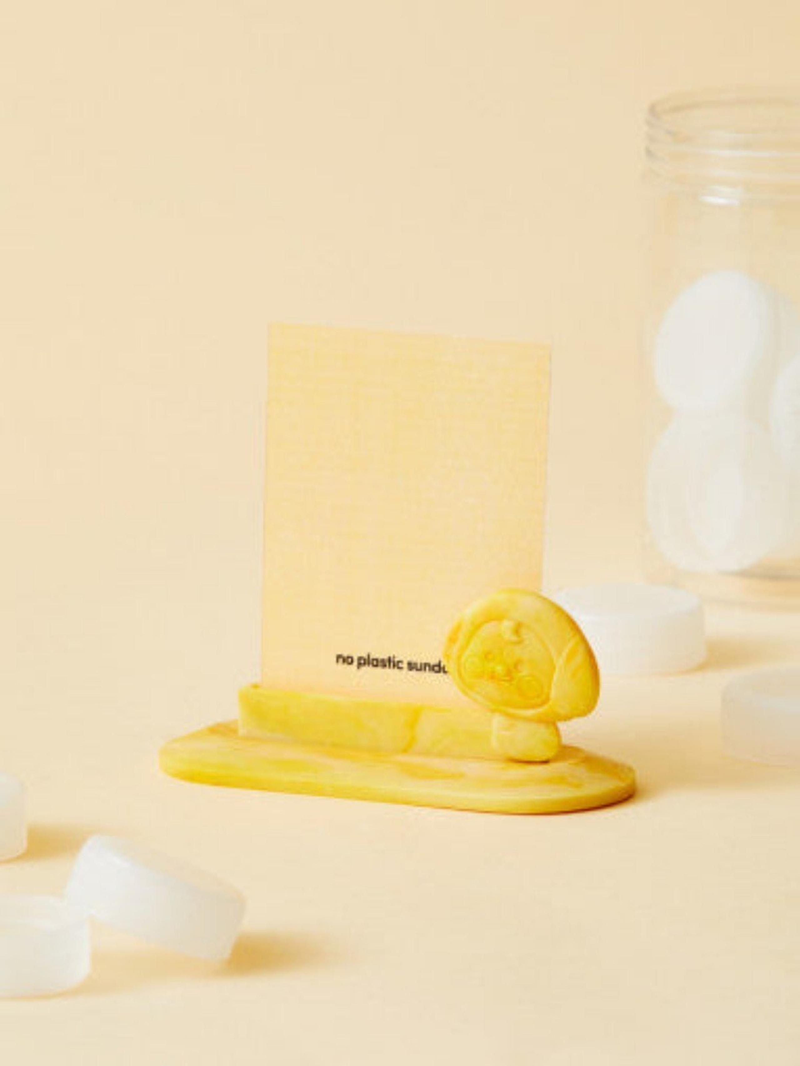 BT21 Chimmy No Plastic Sunday Photo Card Stand