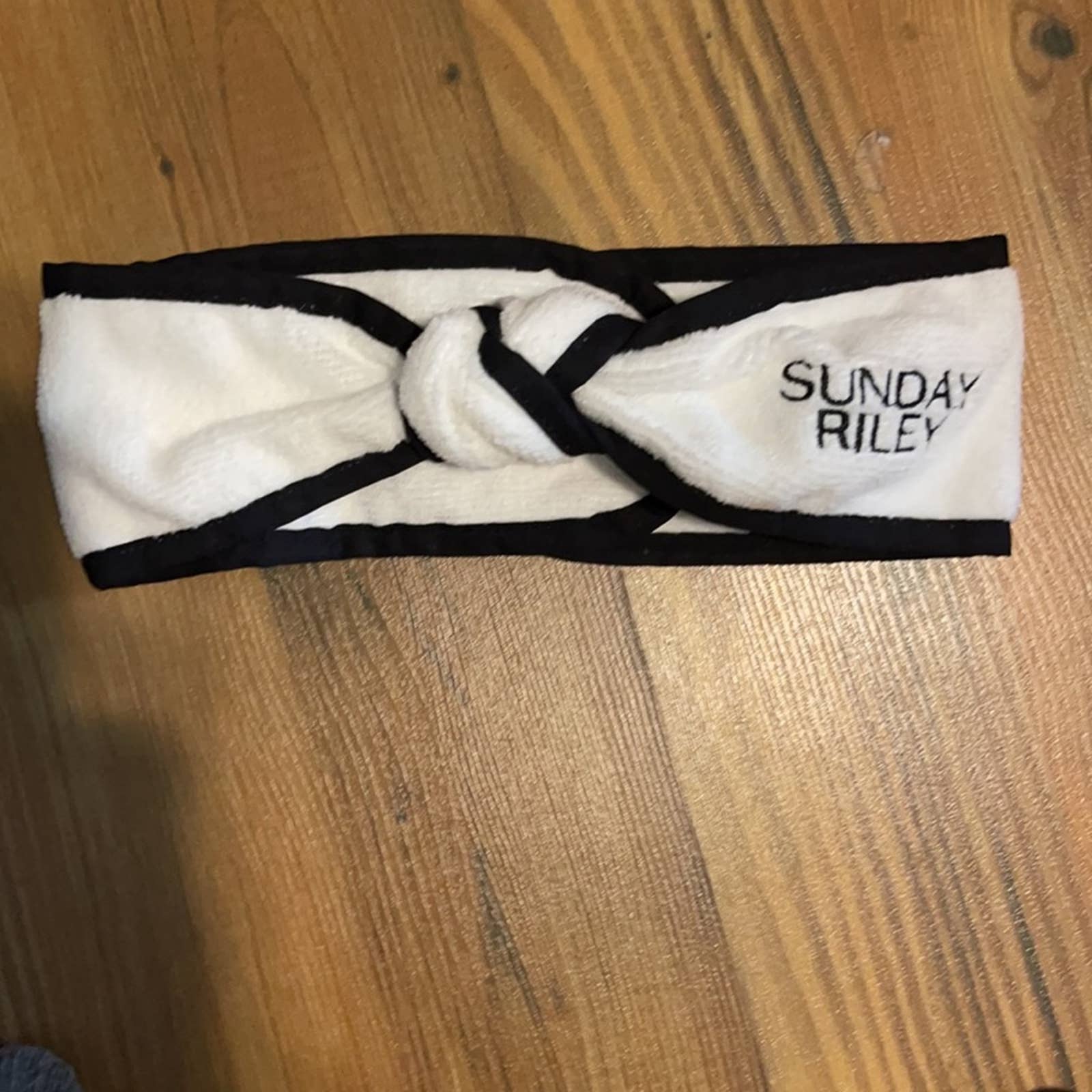 NEW Sunday Riley spa Terry headband Ships Same Day