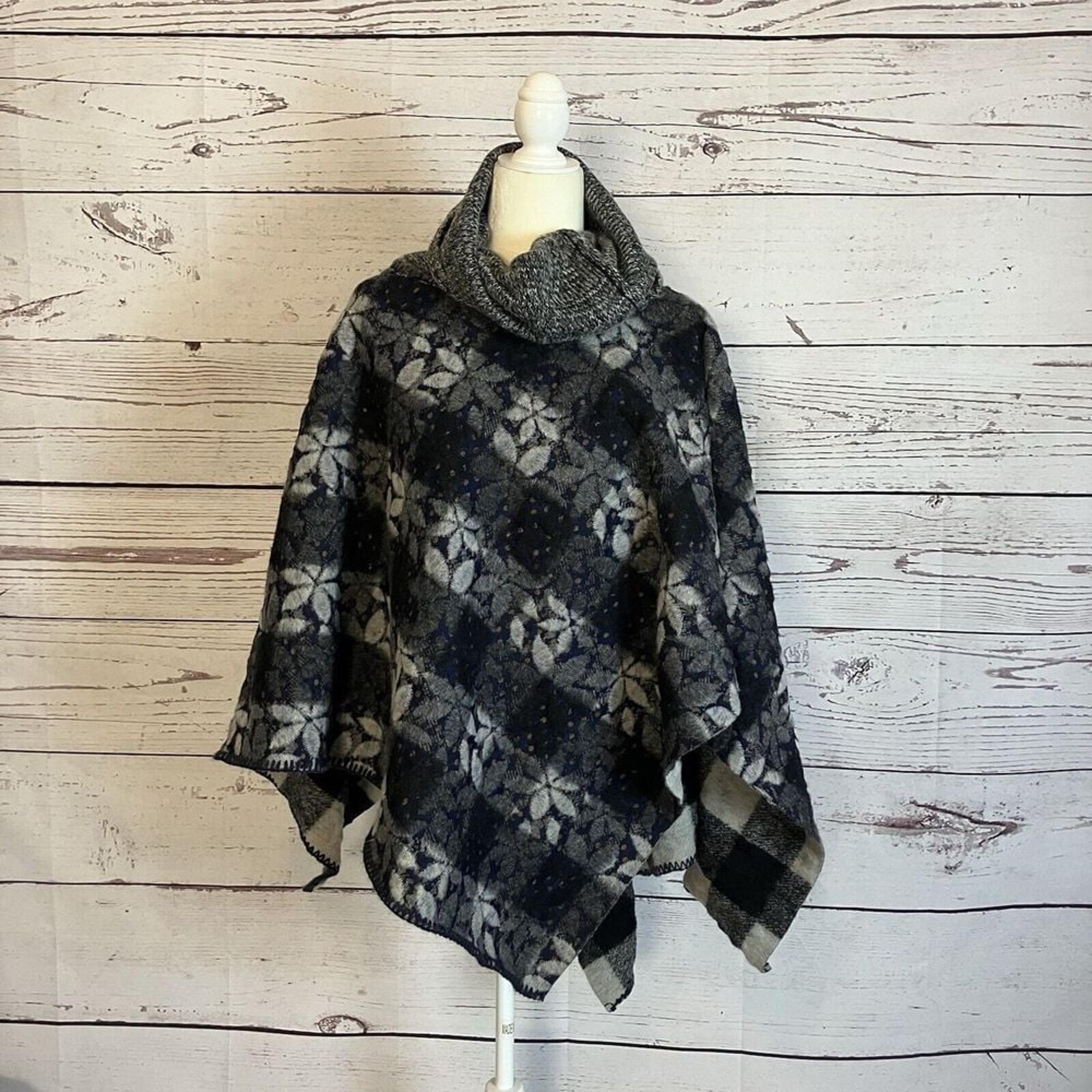 Anthropologie Blanket Knit Poncho Wintertide Sweater Reversible Floral Checked