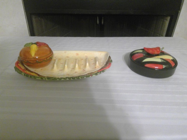 Taco & Salsa platter with Tortilla Keeper