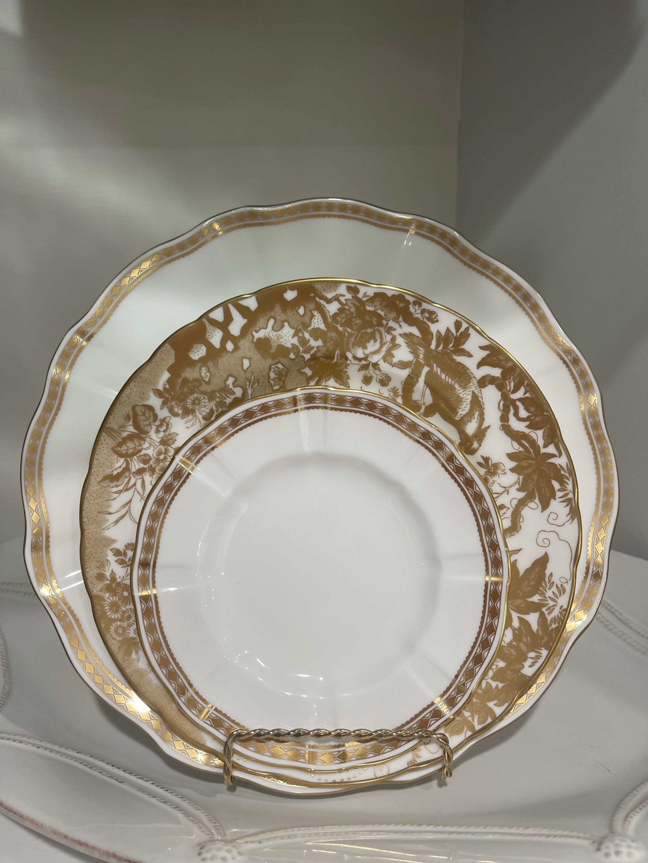 Royal crown derby Carlton gold set