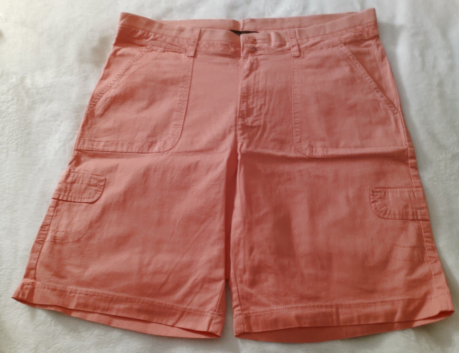 BRAND NEW LEE RELAXED FIT WOMENS SHORTS SIZE 16 THESE ARE BRIGHT PINK!