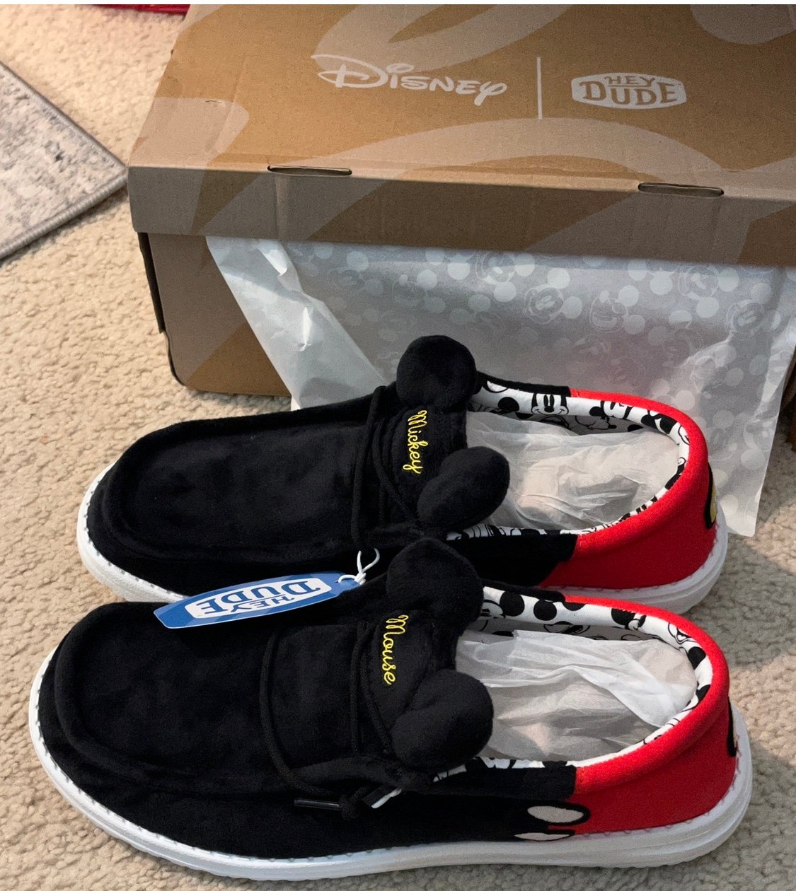 Hey Dude Wally Funk Mickey Mouse Mens Size 7 Womens Size 9