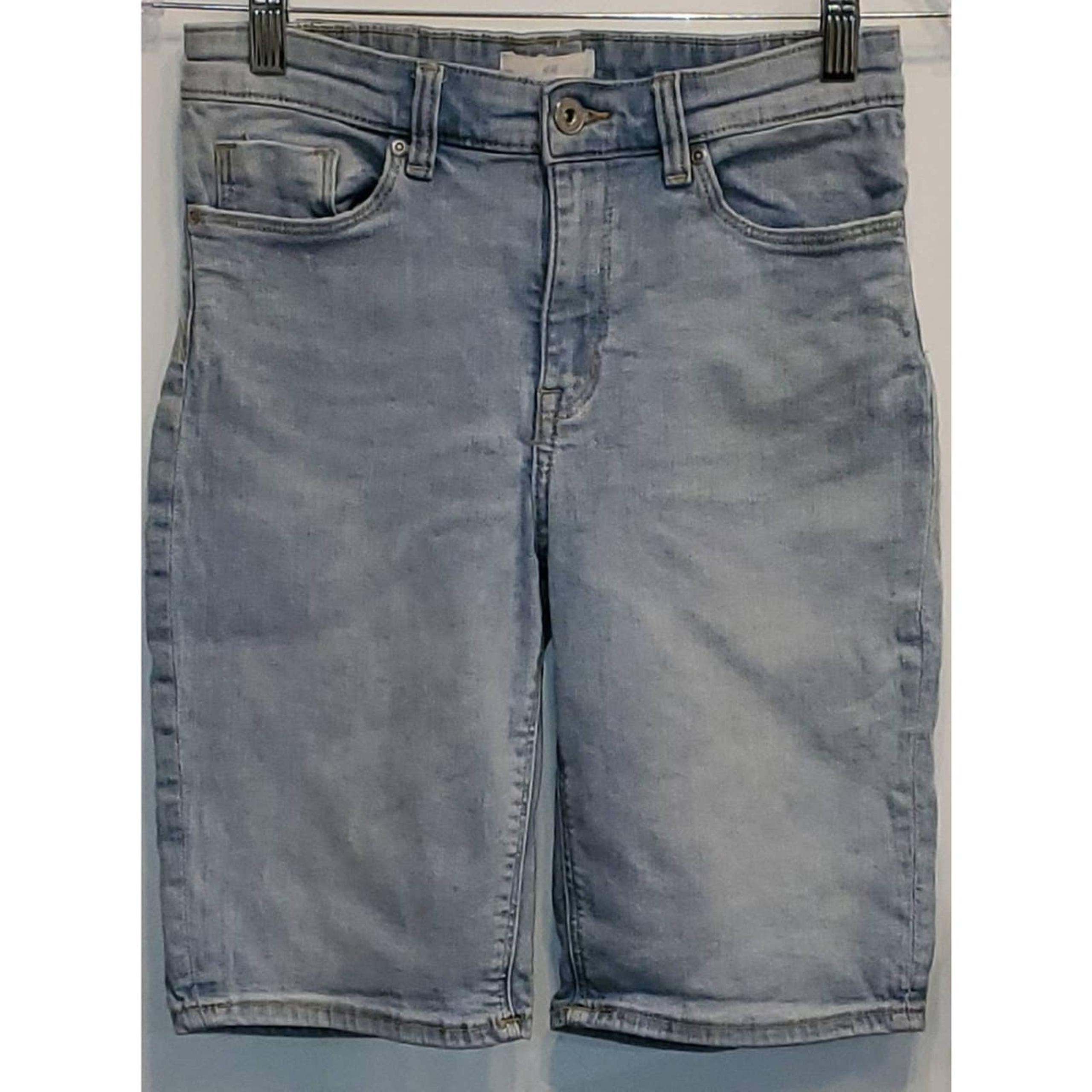 H&M Women's Blue Bermuda High Rise Waist Jean Shorts Size 4