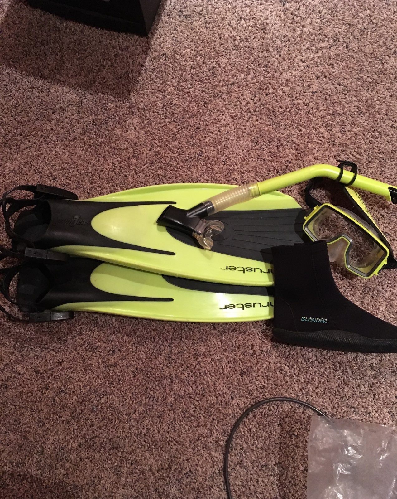 Sea quest Scuba Fins And Mask
