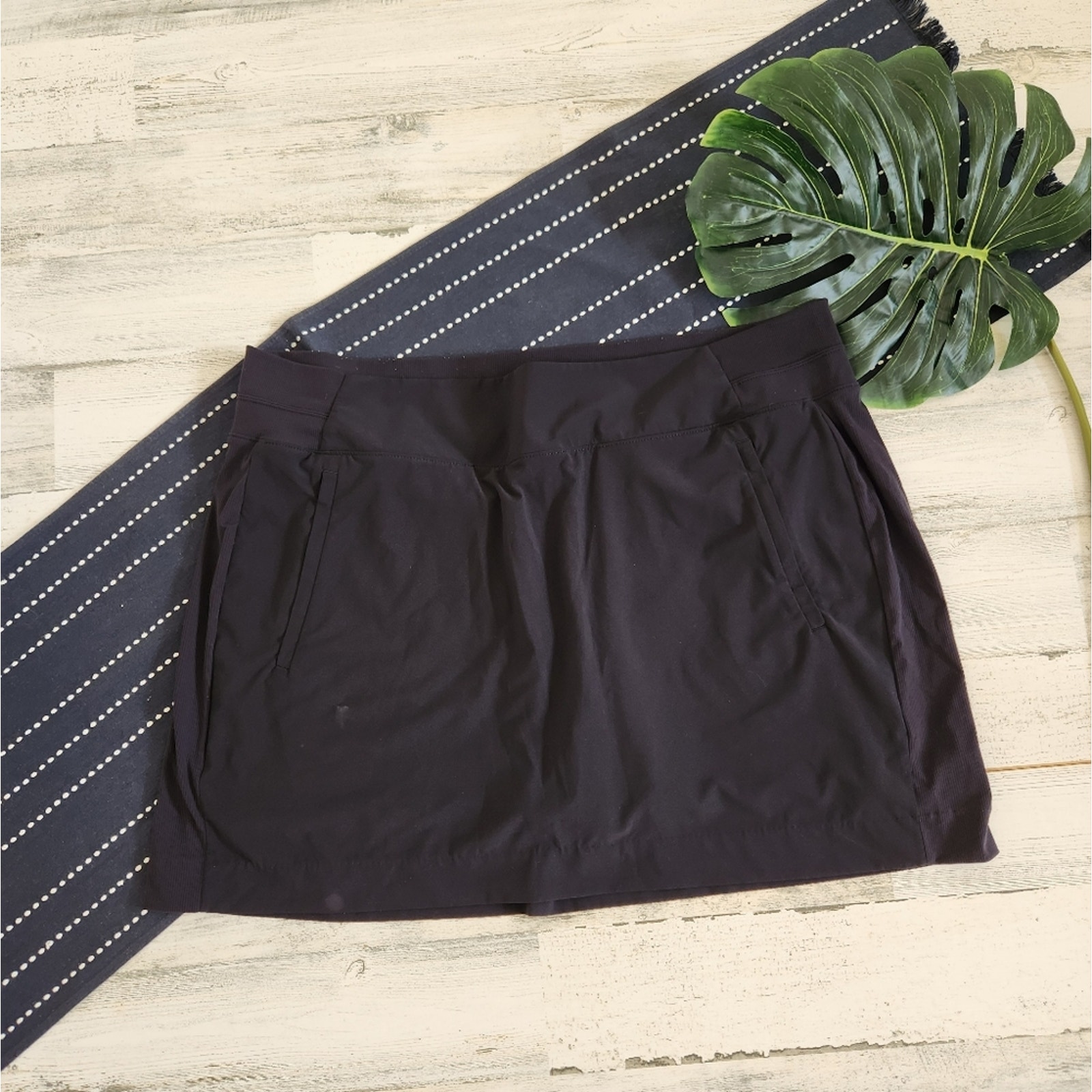 Athleta Brooklyn Skort 16 Black Size 20