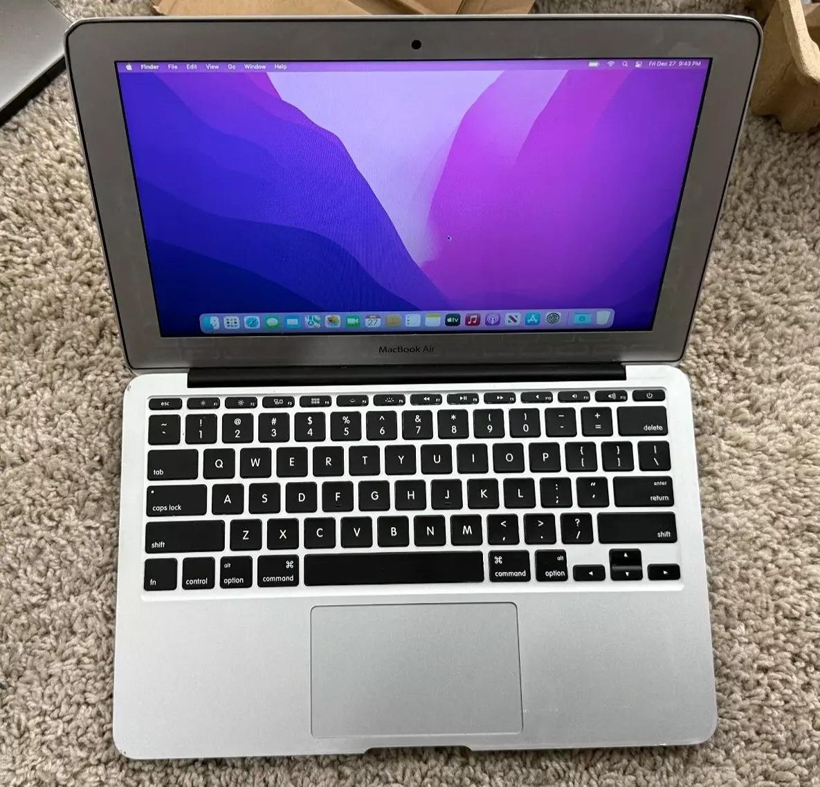 Apple MacBook Air A1465 11.6 128GB SSD Intel Core i5 1.6GHz, 8GB RAM 2015 #0016