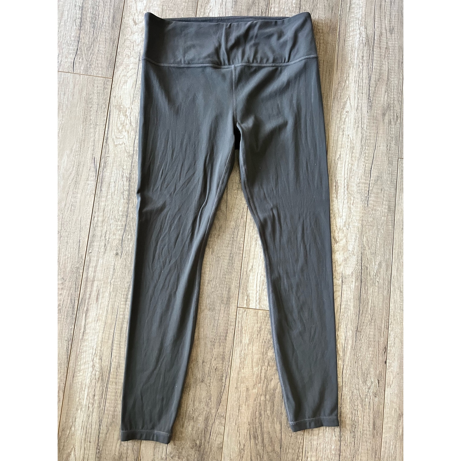 Athleta Grey Legging Yoga Large EUC Soft Buttery Elation Salutation Chaturanga