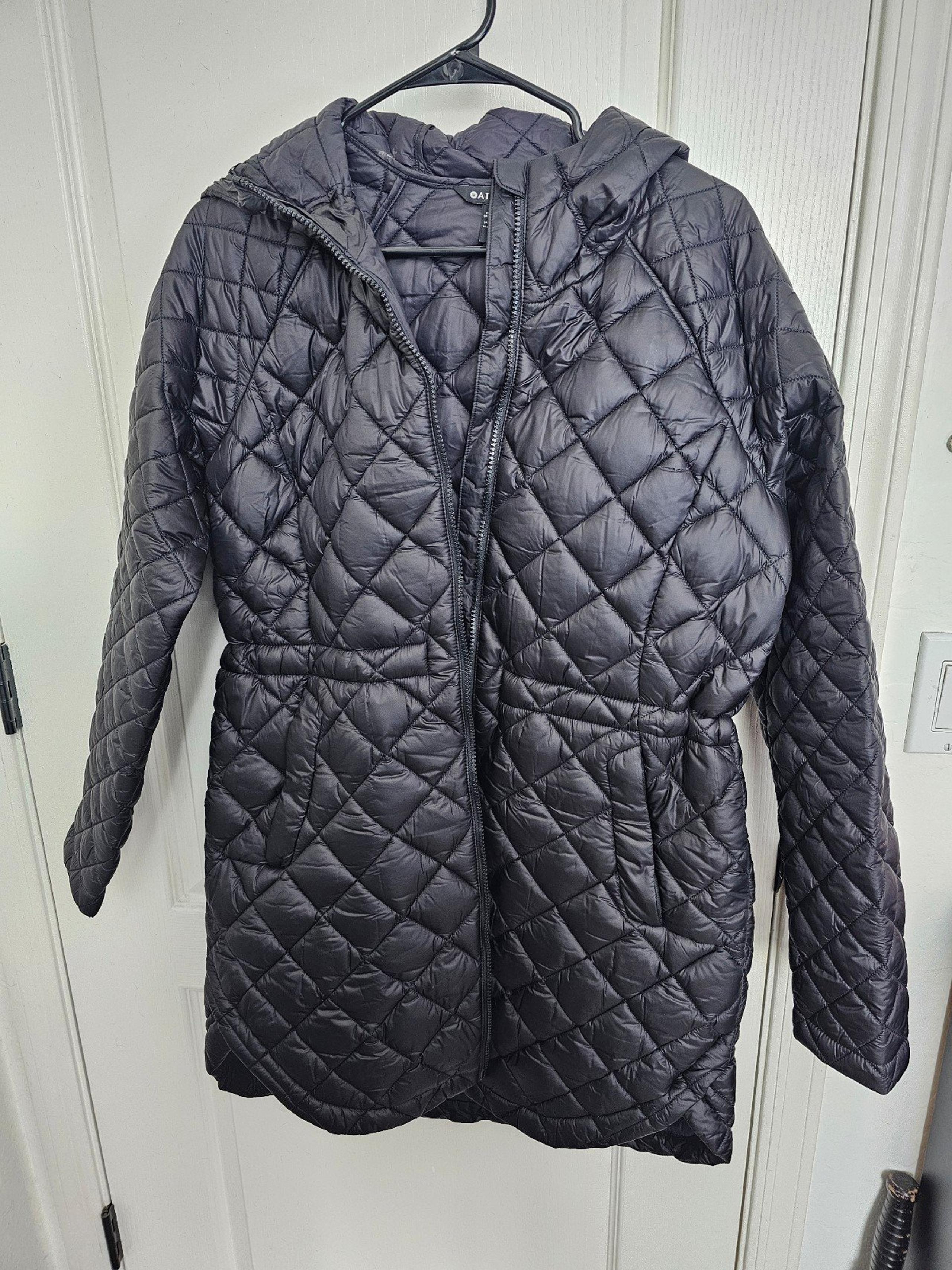 Athleta Whisper Fearless Puffer Parka Black Womens S NWT Sold Out Online