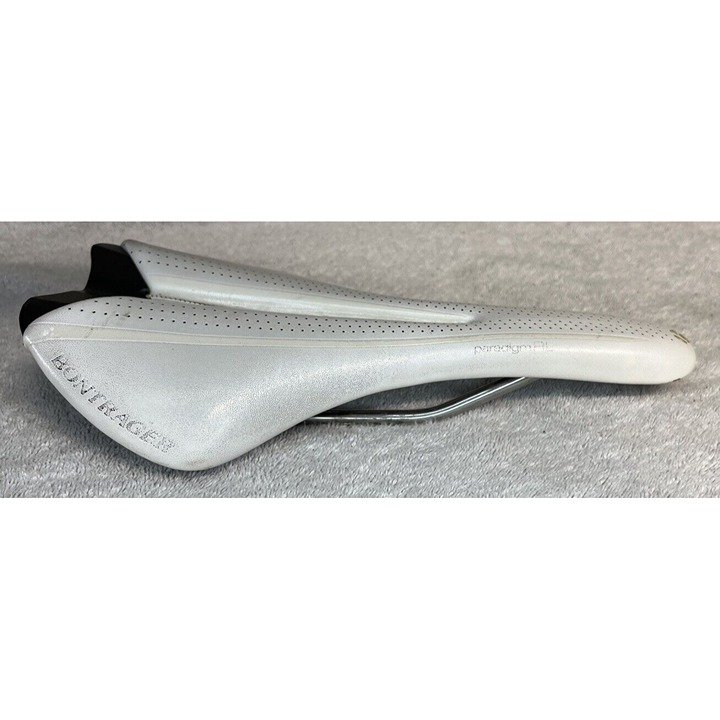 148mm Bontrager Paradigm RL Titanium Rail Road Saddle