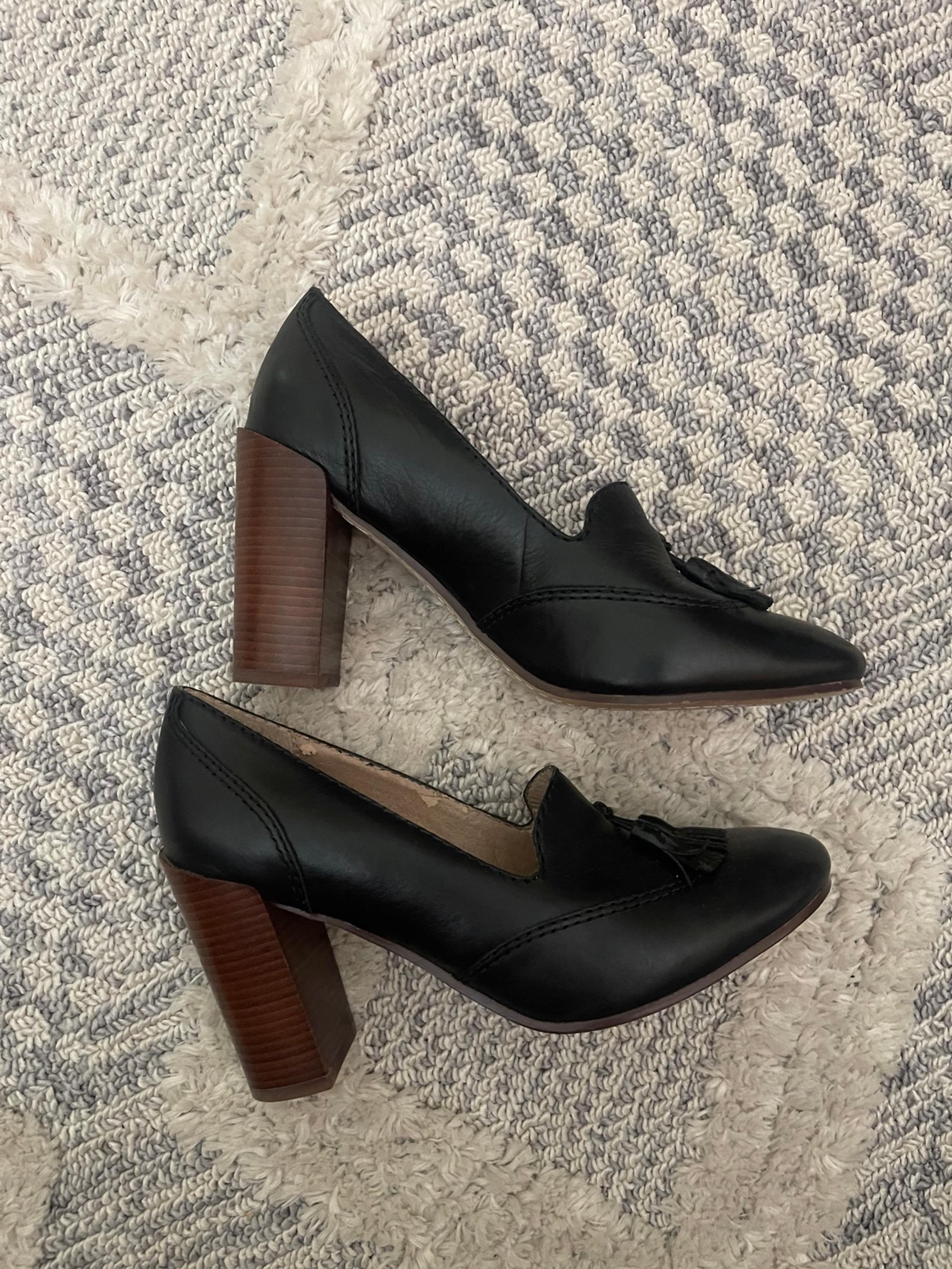 Lands' End Stowe Loafer Block Pump Heels w/Tassles Black Size 6