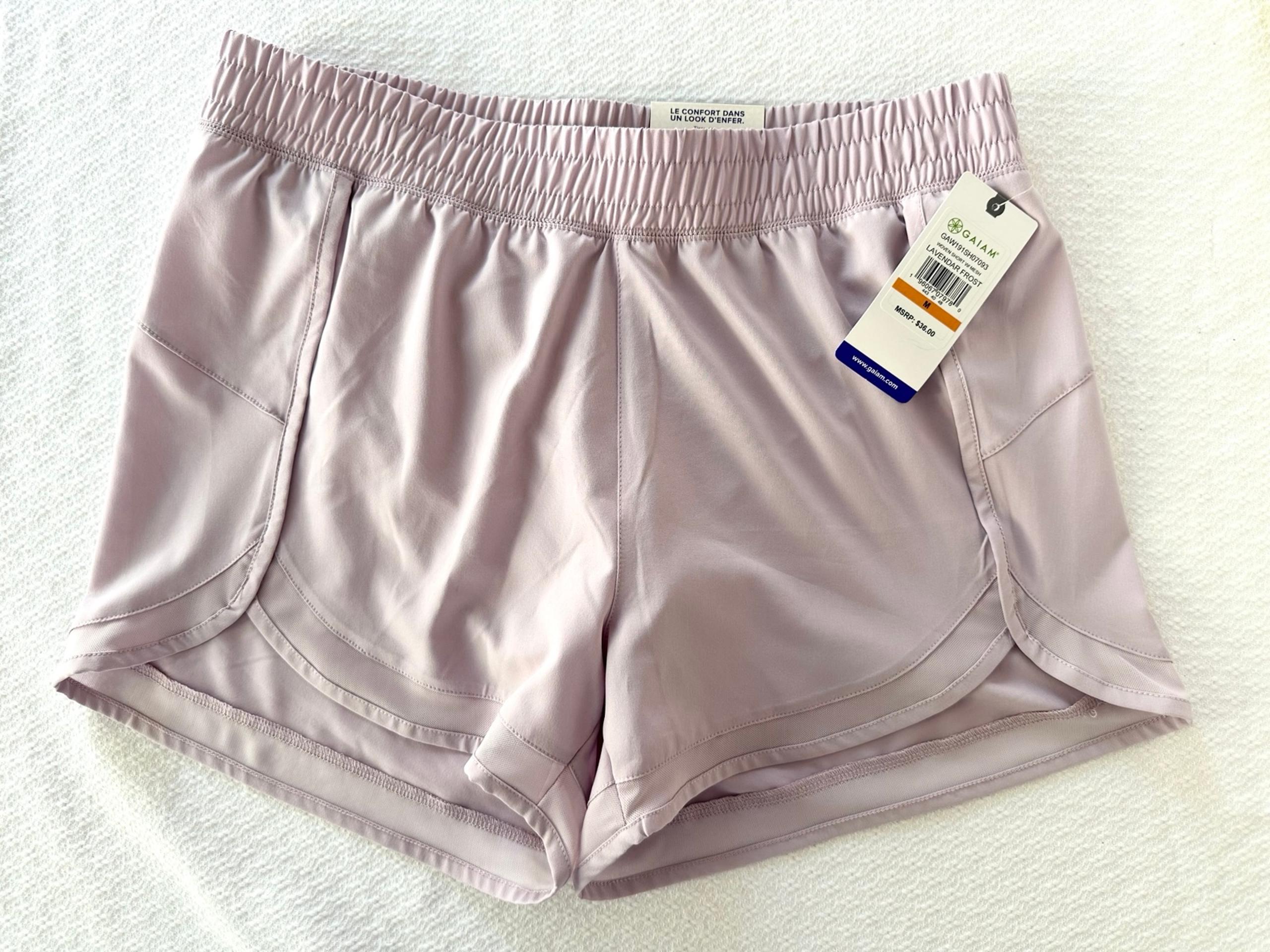NEW GAIAM Women’s M Studio to Street Urban Chic Lavender Frost Yoga Shorts