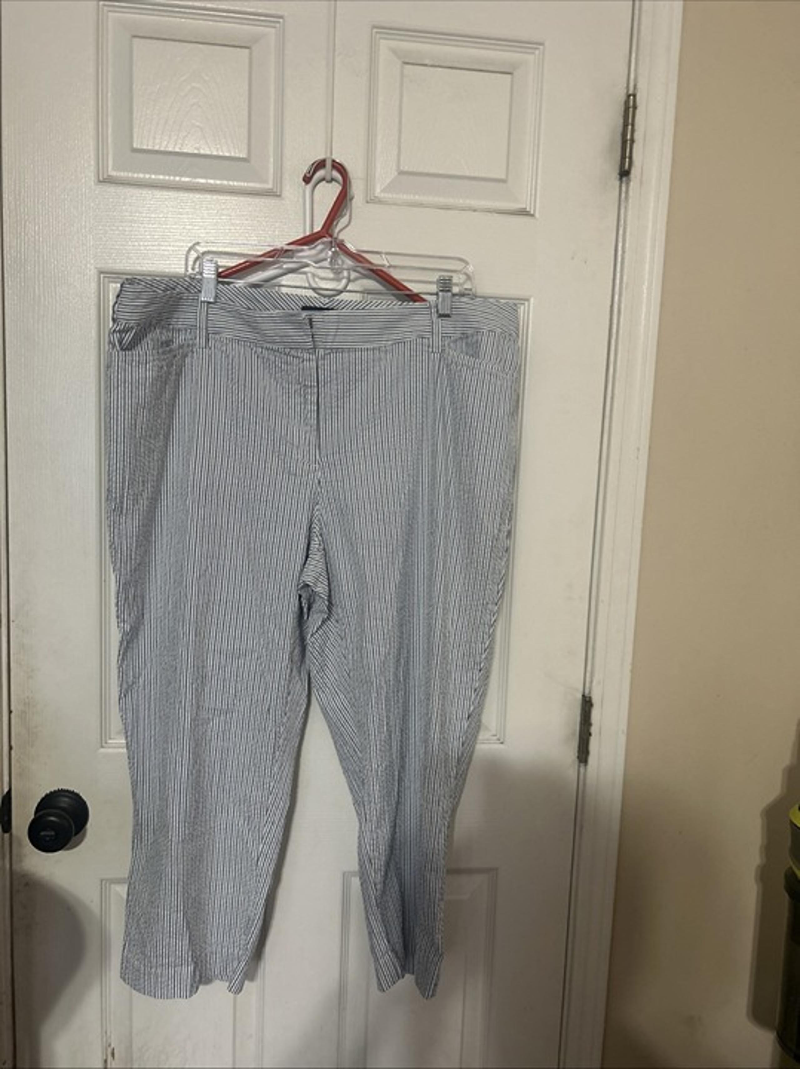 Lands End Pants Womens 18W Blue White Gray Striped Crop Capri Straight Med Rise