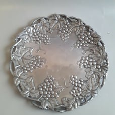Arthur Court 12 Grapes Pattern Round