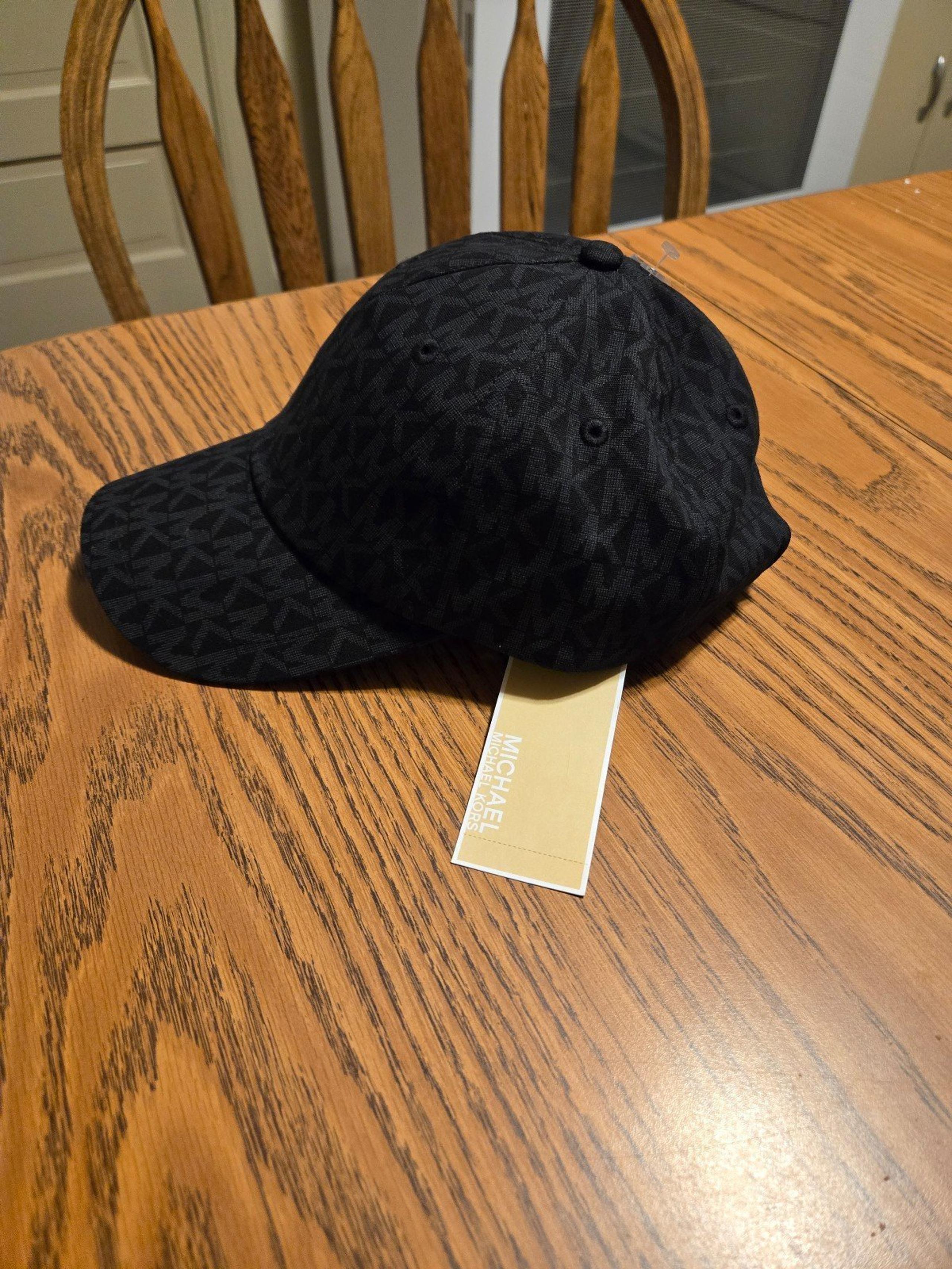 Brand new!! NWT Authentic Michael Kors black & grey adjustable signature hat