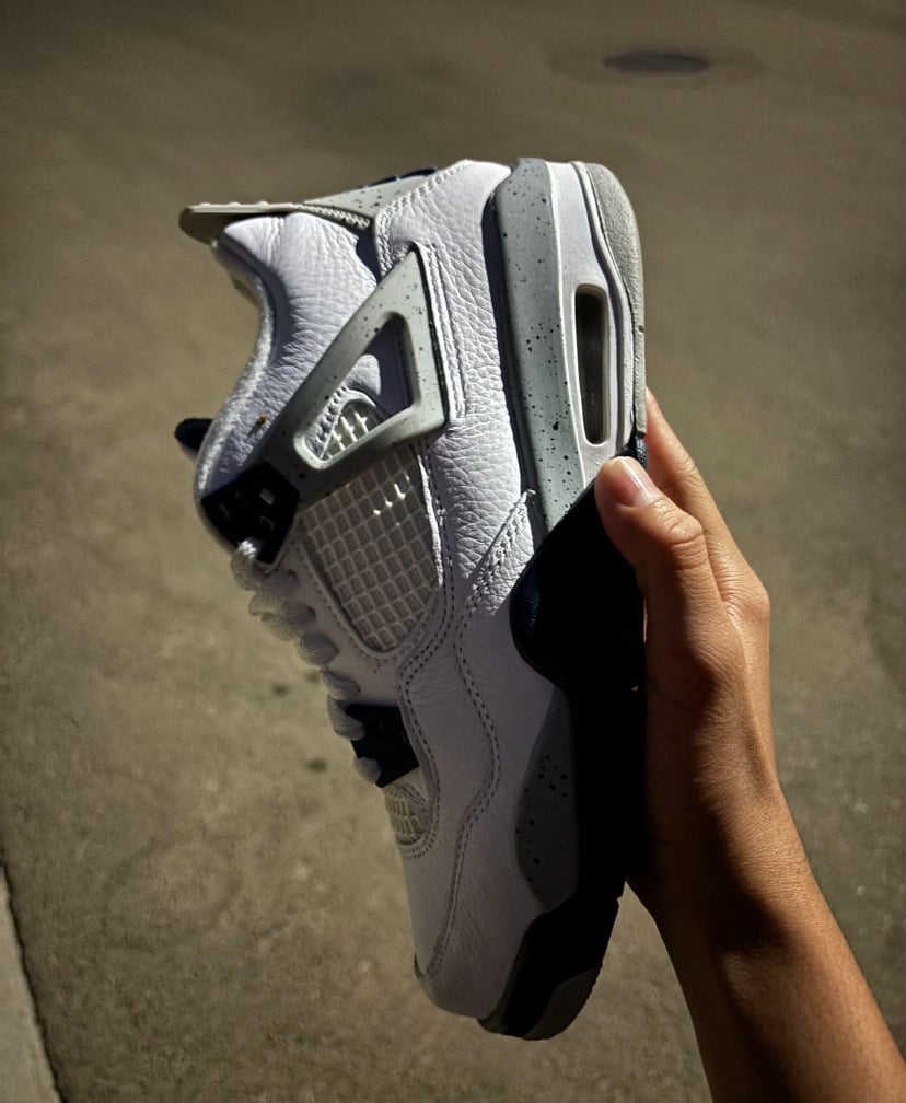 Jordan 4 Midnight Navy