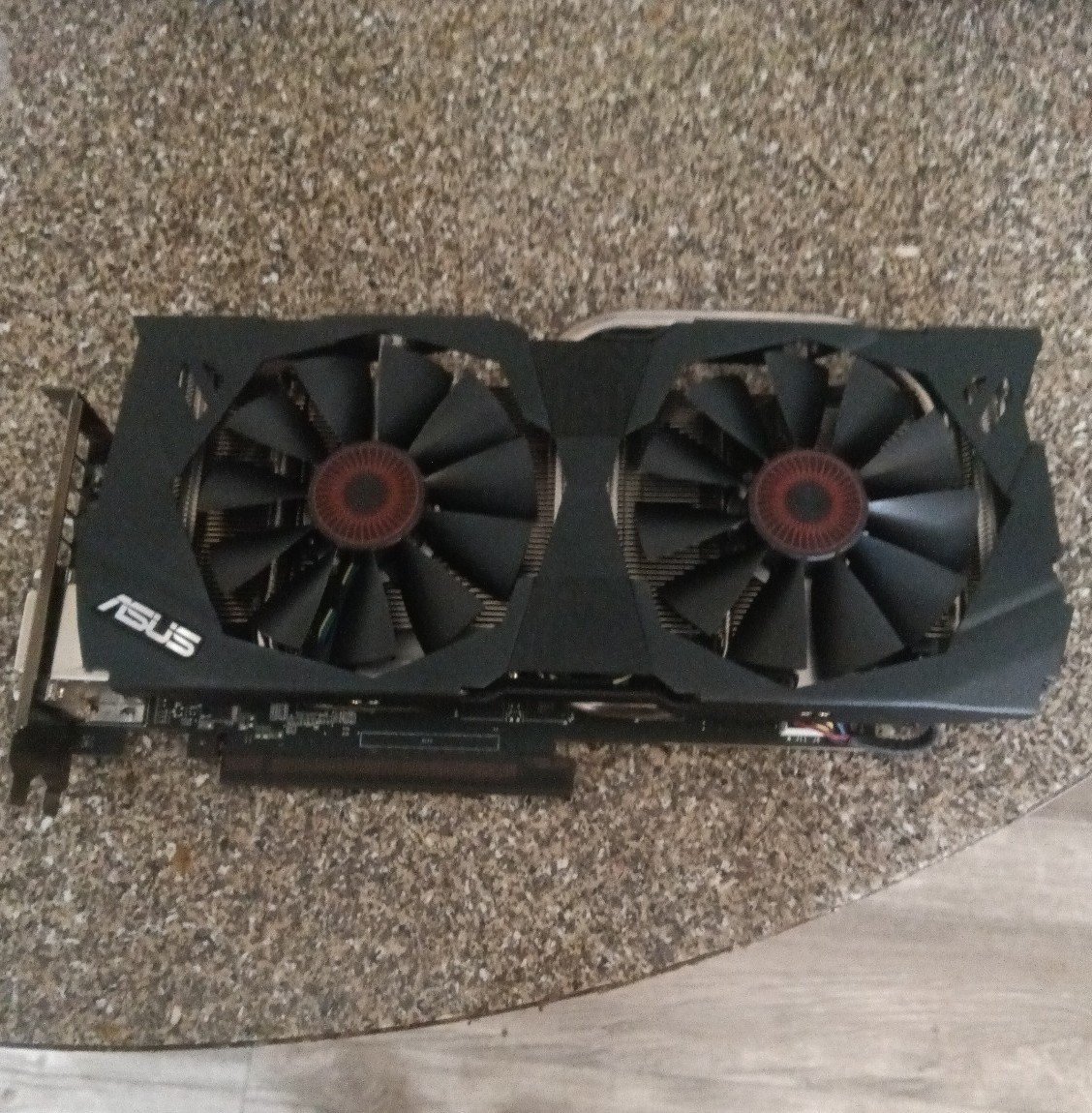 Geforce Strix GTX 970 EVGA and has good condition