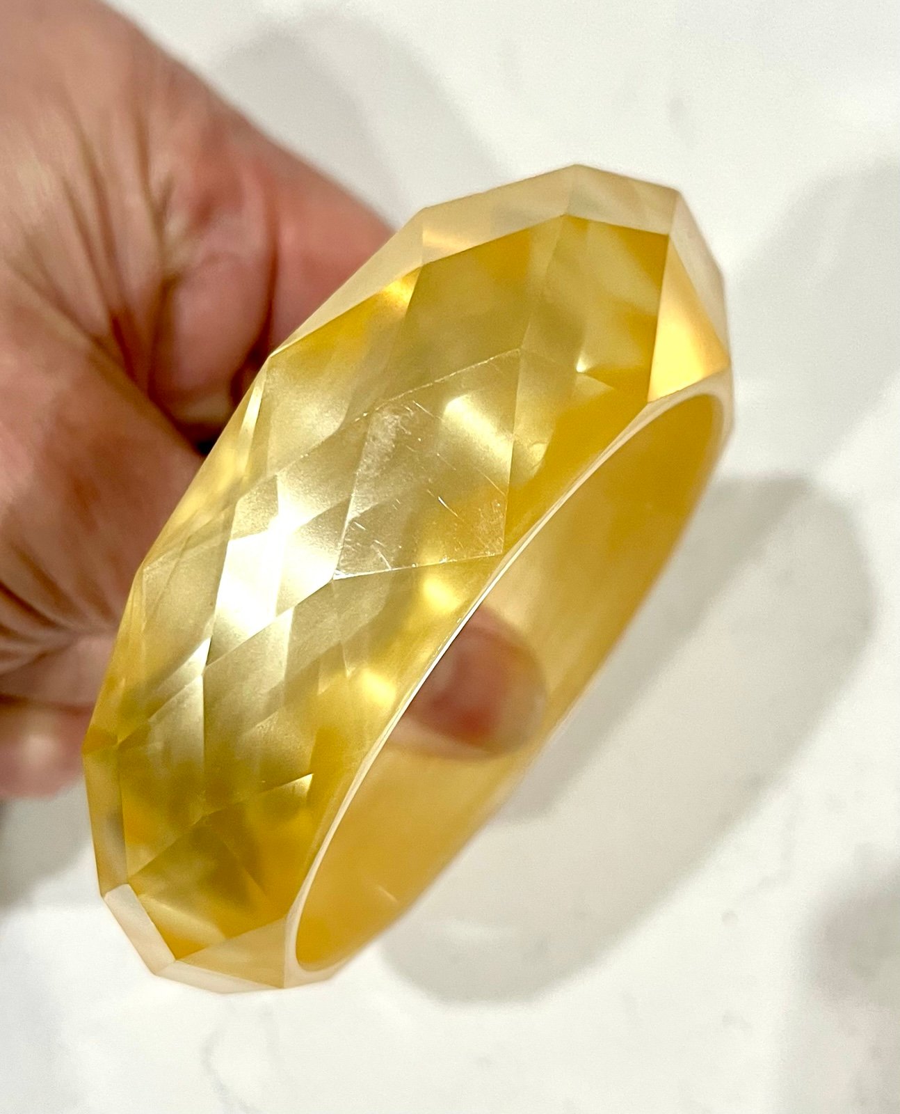 VINTAGE MCM champagne faceted, translucent lucite bangle bracelet, STUNNING, EUC