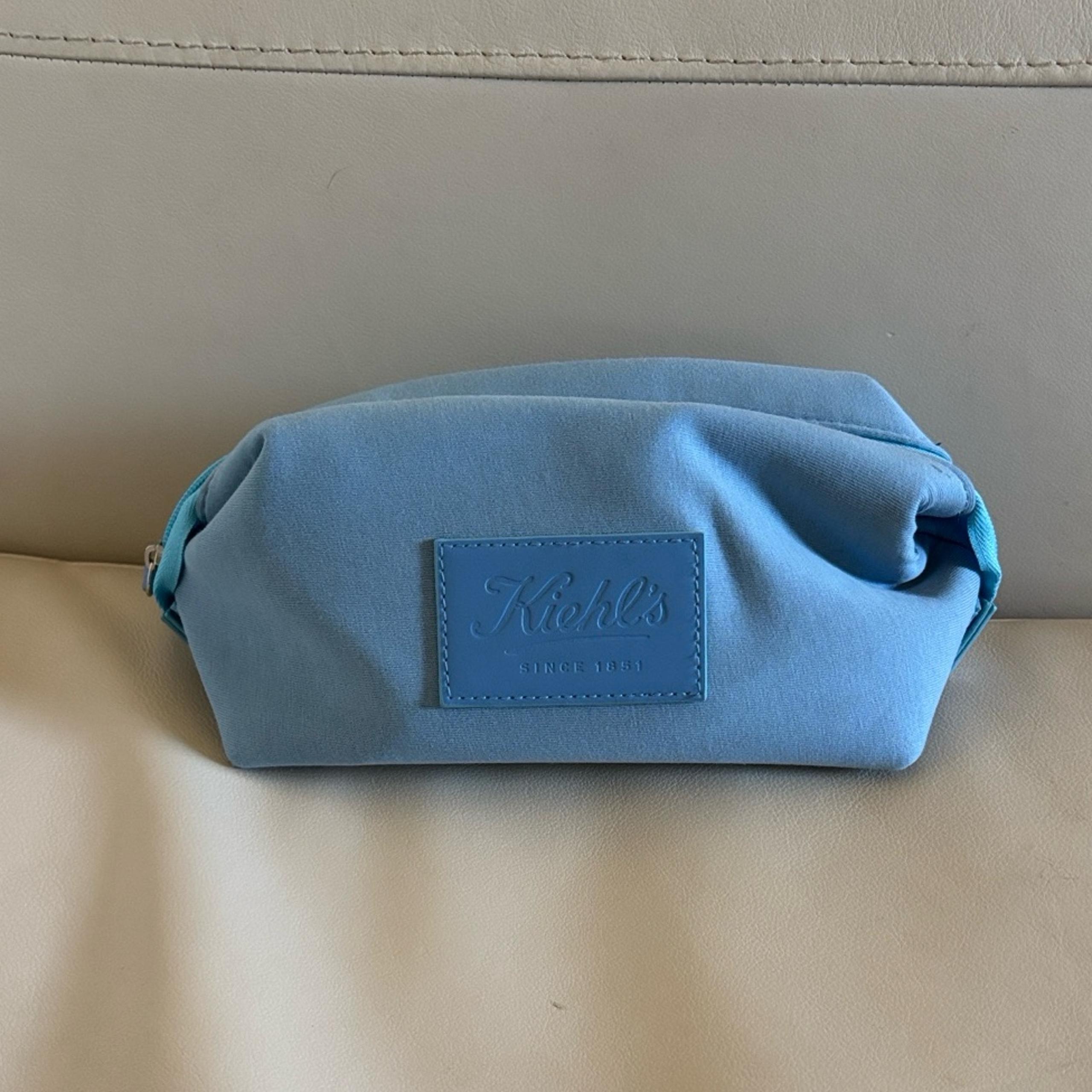Kiehl’s Small Powder Blue Makeup Bag - Kiehl's