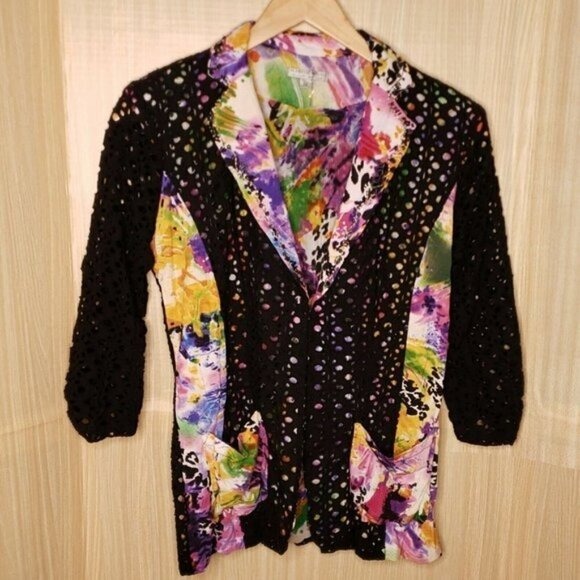Alberto Makali Floral & Eyelet Blazer. Medium