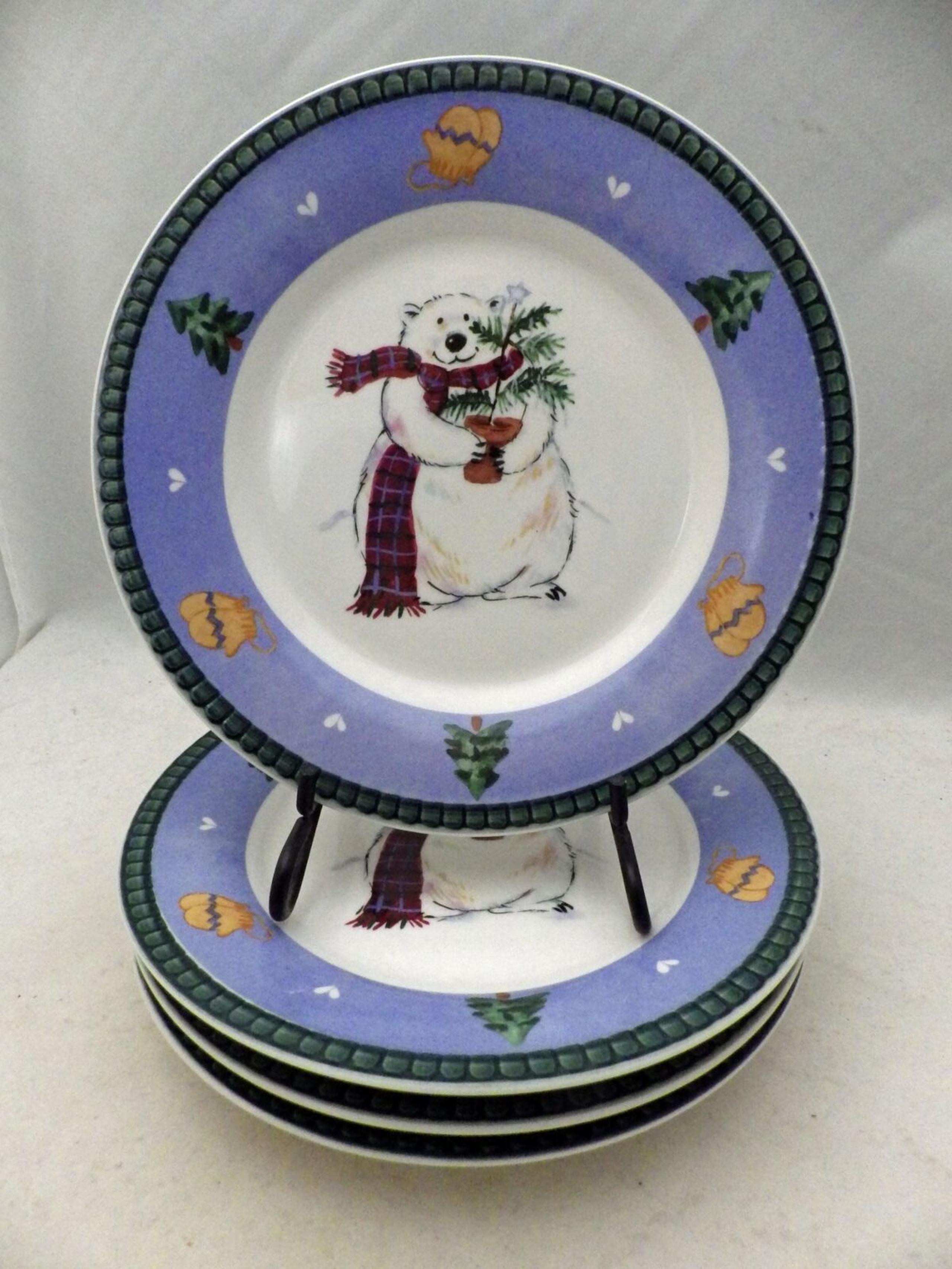 Pfaltzgraff Snow Bear pattern - set/lot of 4 Accent Salad plates - 8 3/8" - 2010