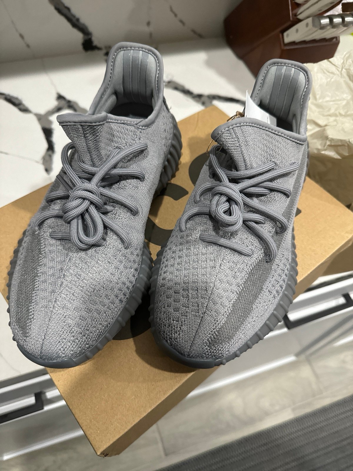 350 V2