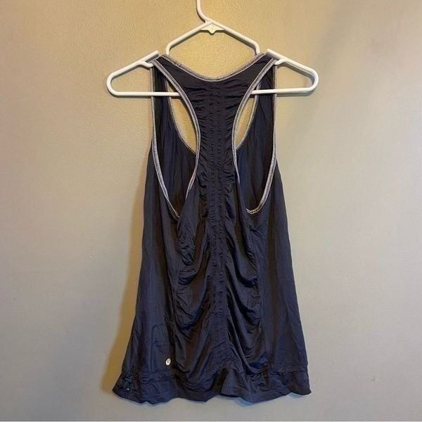 Lululemon charcoal gray tank size 10