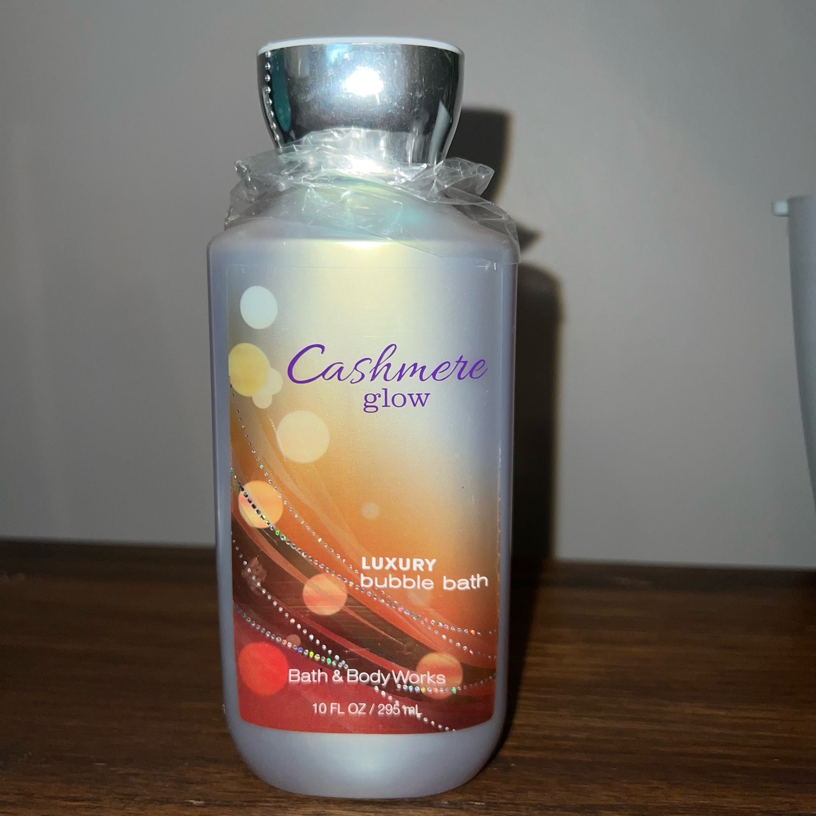 Bath & Body Works Cashmere Glow luxury bubble bath 10 Fl oz NEW