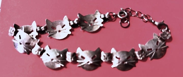 Unique CATS faces 925 Silver bracelet.