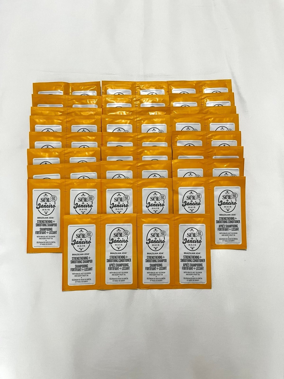 Sol de Janeiro - Bundle of 26 Shampoo/Conditioner Sample Packets
