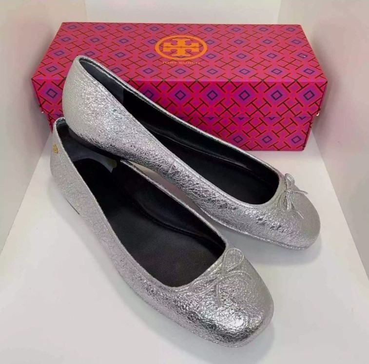 Tory Burch Flats Laila Driver Silver Size 6