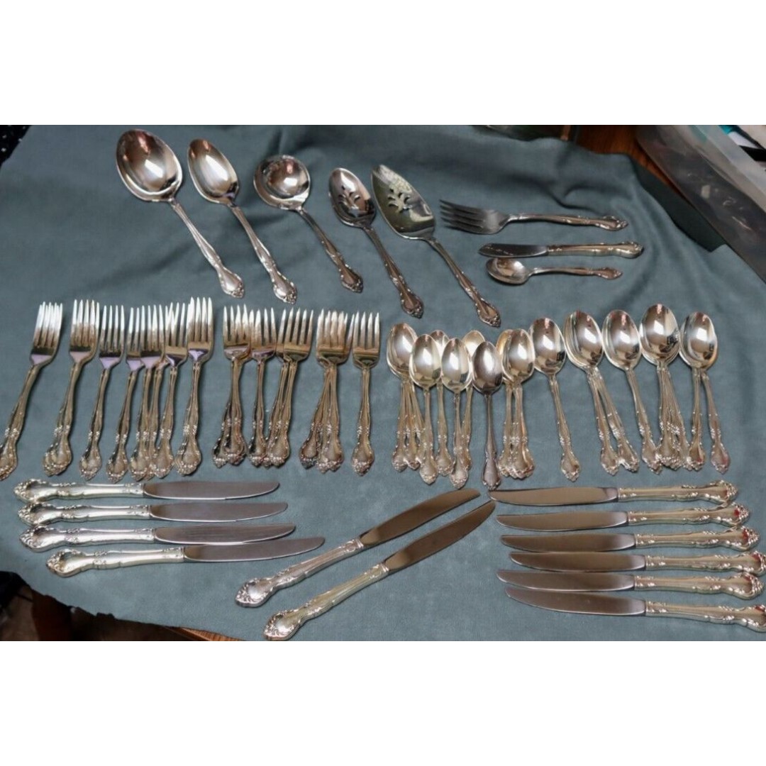 Oneida Affection Silverplate Flatware - Service for 8 + Serving Pieces