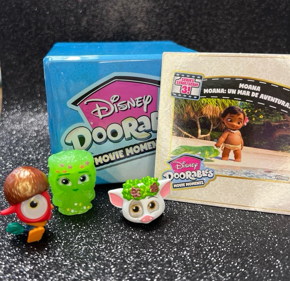 Disney Doorables Movie Moments series 3 Moana with tefiti, hei-hei and PUA