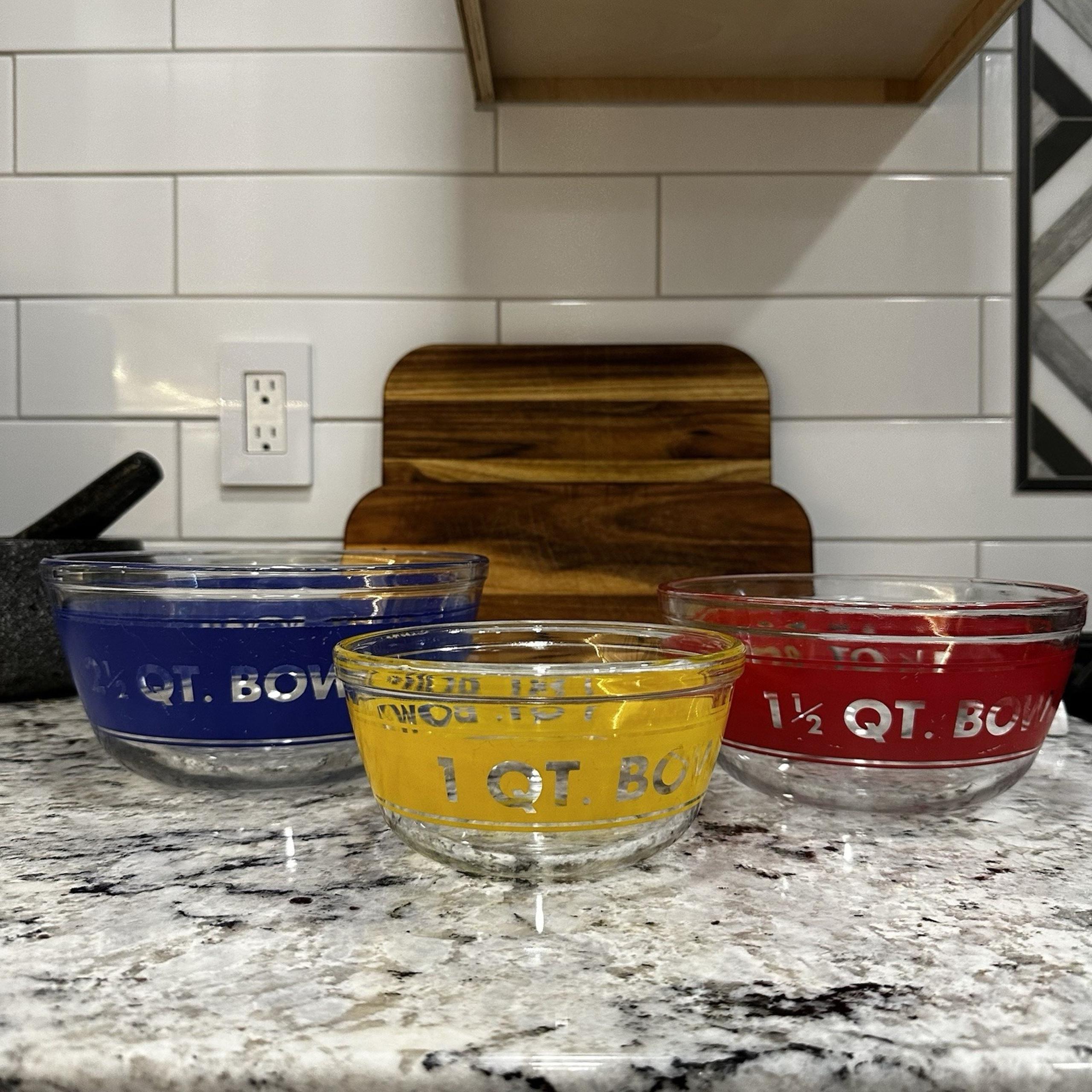 VINTAGE ANCHOR OVENWARE MEASURING MIXING NESTING BOWLS SET OF 3 RARE