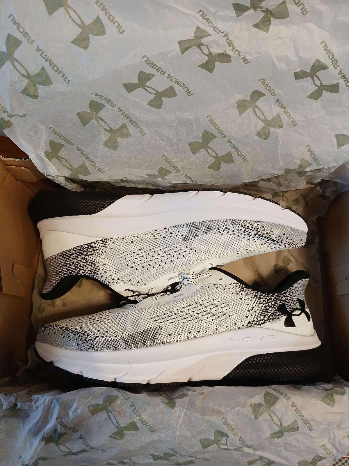 Under Armour UA HOVR Turbulence 2 Men's Size 11.5